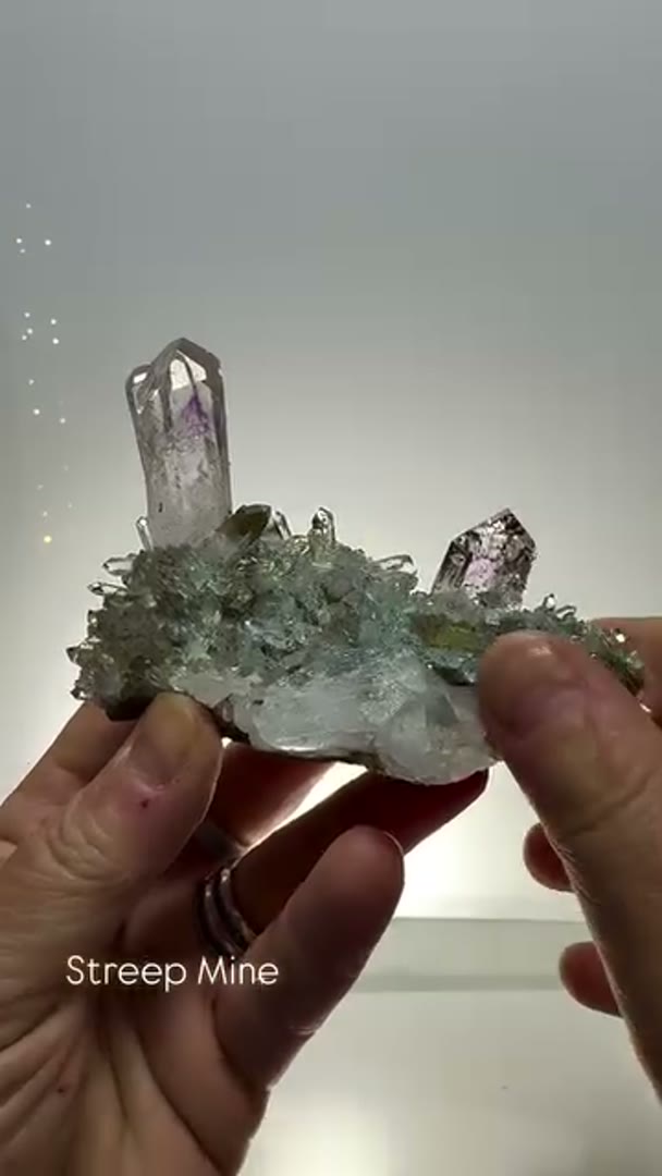 Stunning Streep Mine Cluster   Available For Sale