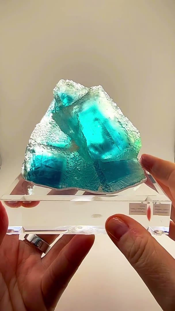 FROZEN BLUE PERFECTION