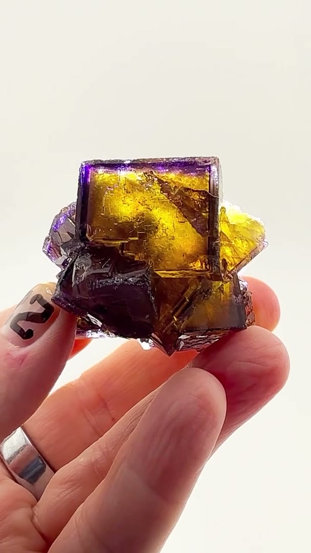 This stunning fluorite from the famed Minerva No. 1 Mine glows like molten…
