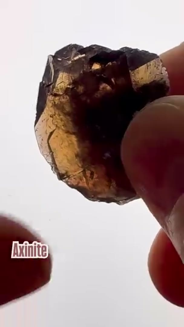 Super glasslike Axinite ,