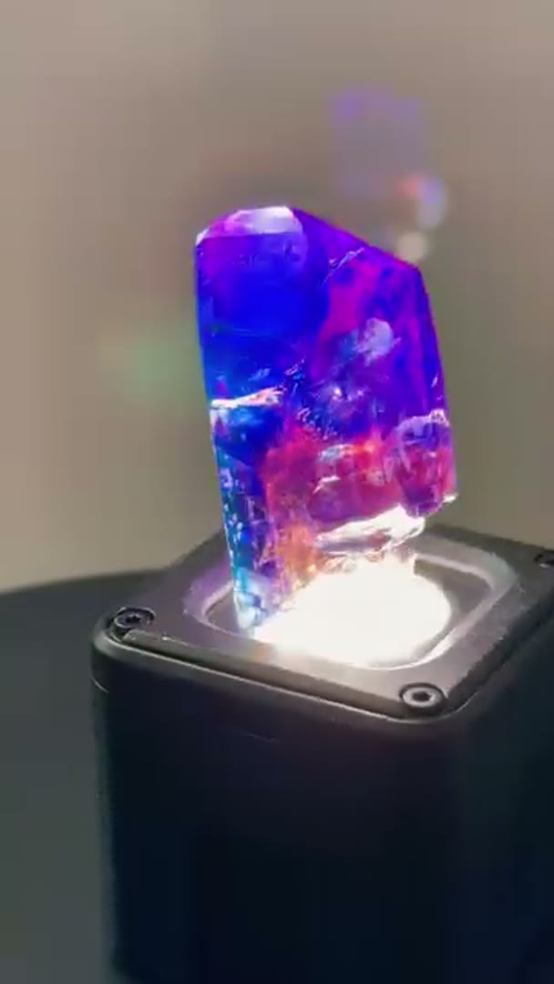 6 Tanzanite Bangers in Video