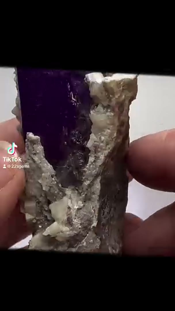 BUKS CLAIM Amethyst