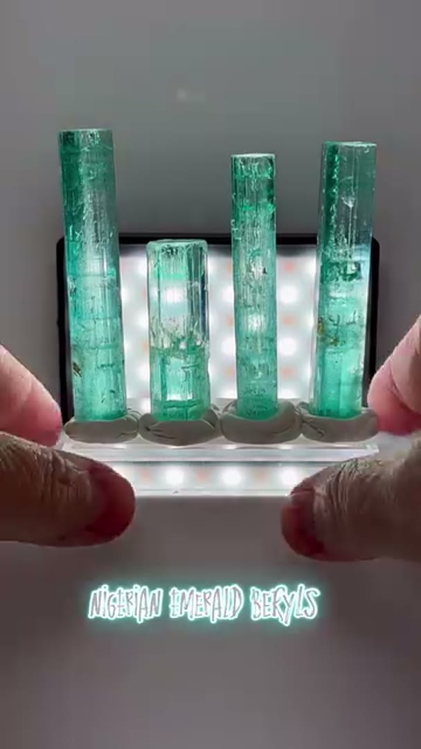 “New” Stunning Vanadium Emerald Chromium Beryls (available)