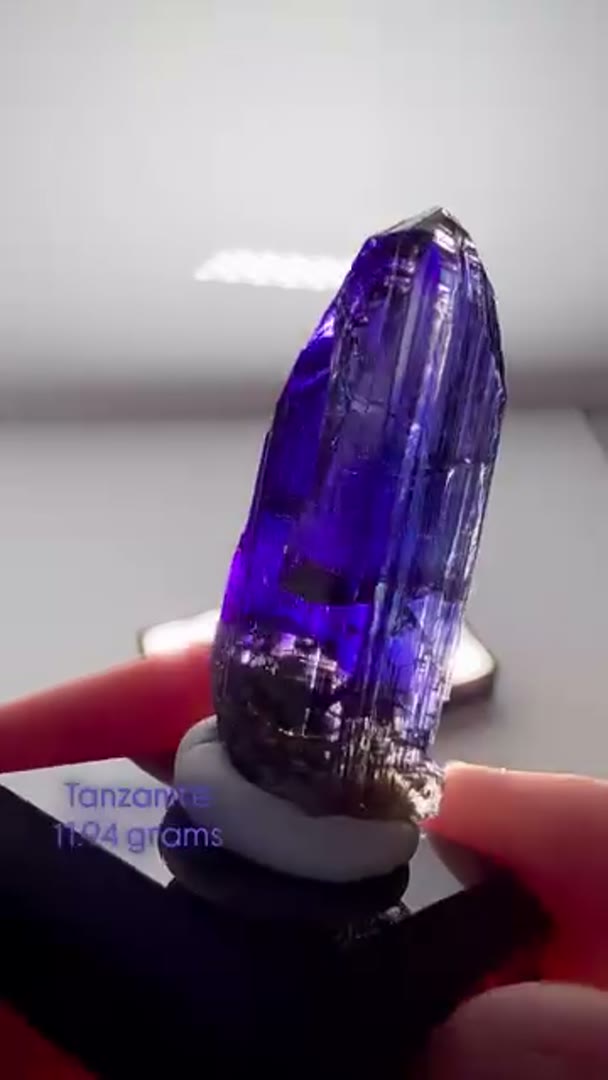 New Tanzanite Arrival 11.94 grams with that Killer Blue and crazy…