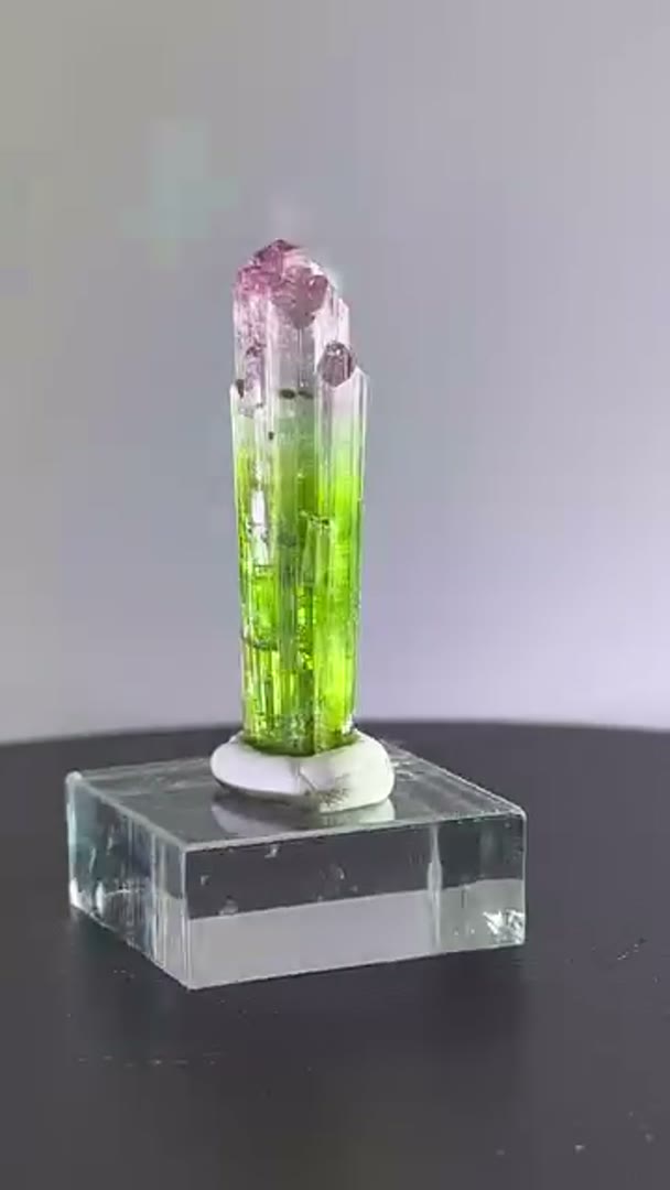 Love this color combo… Gem Paprok Tourmaline