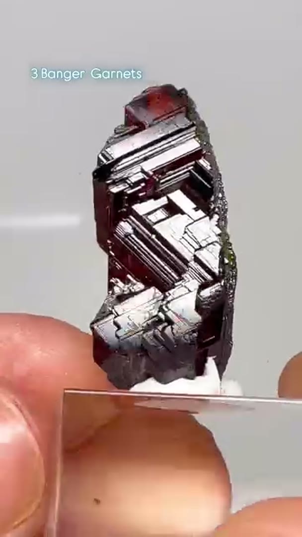 3 Banger Garnets