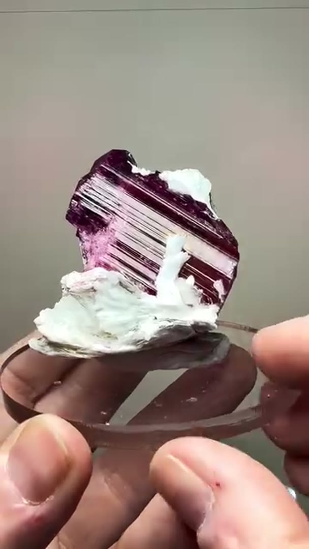 Stunning 146 gram Tourmaline from