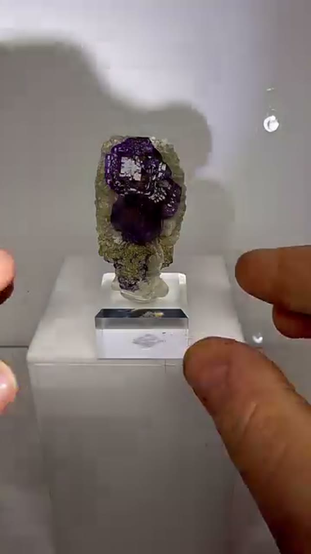 Fujian Quanzhou, Tanzanite fluorite