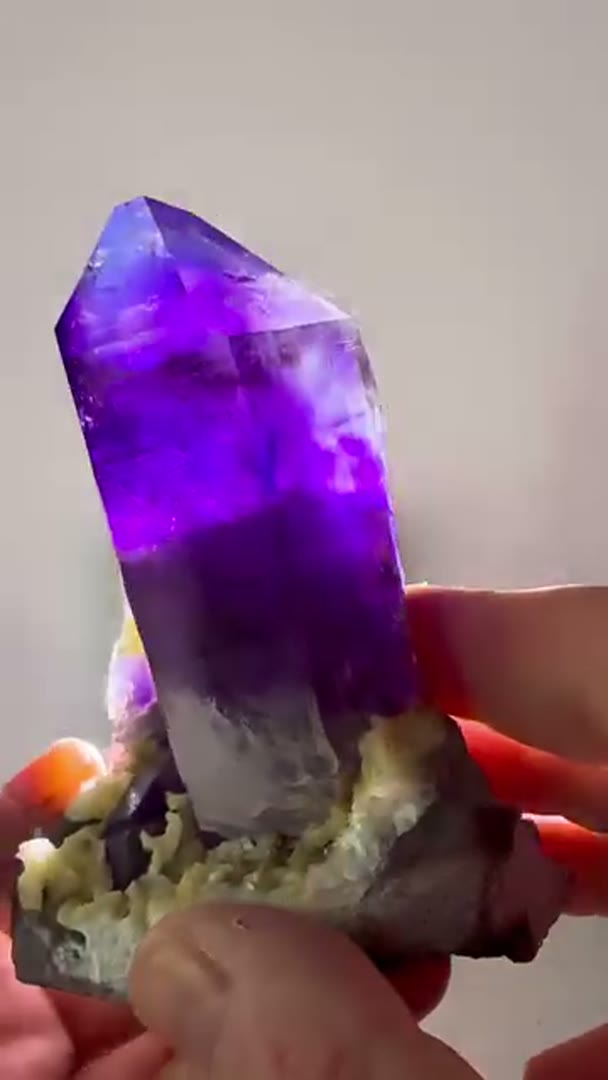 Buks Claim Amethyst on Matrix