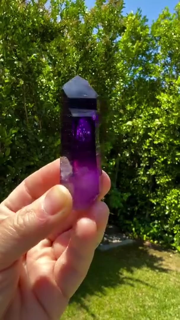 Buks Claim Amethyst