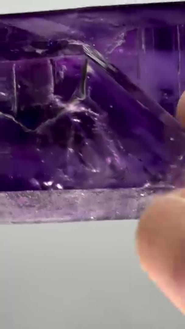 BUKS CLAIM Amethyst Beauty w Enhydro