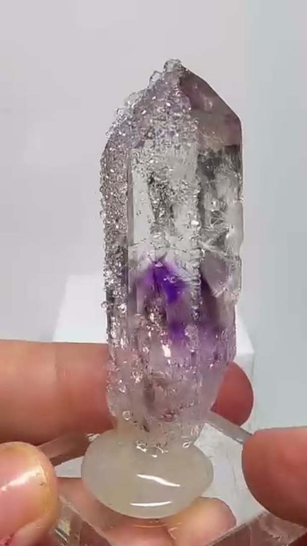 Stunner Streep Mine w Analcime explosion (available)