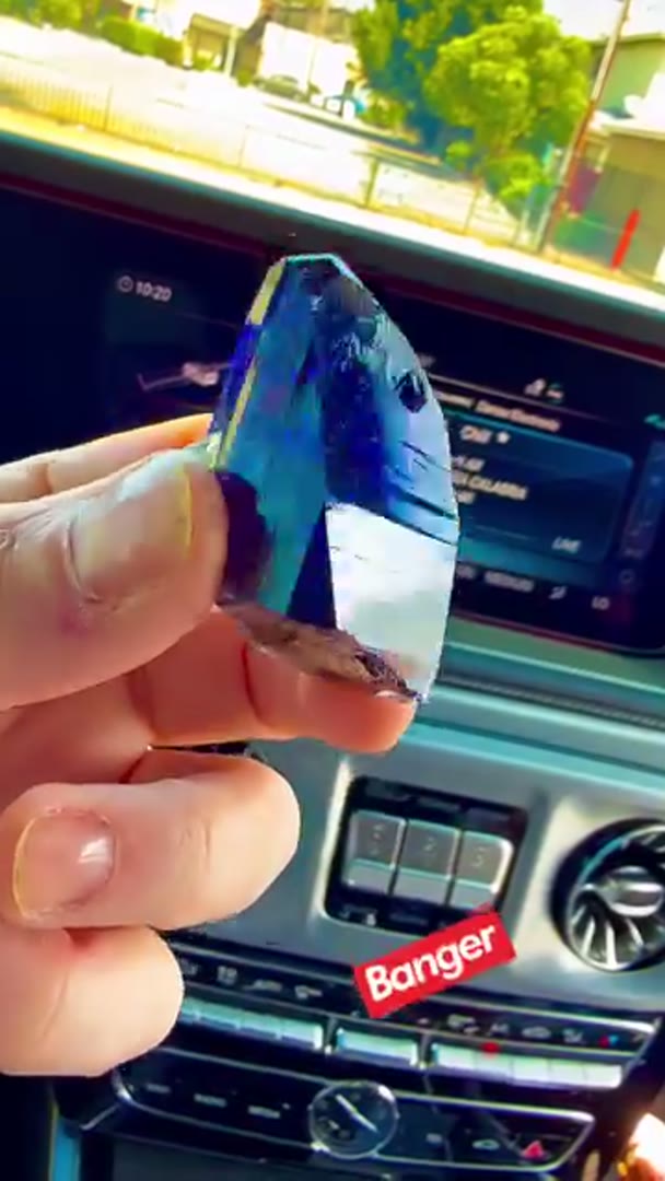 Tanzanite Absolute Banger