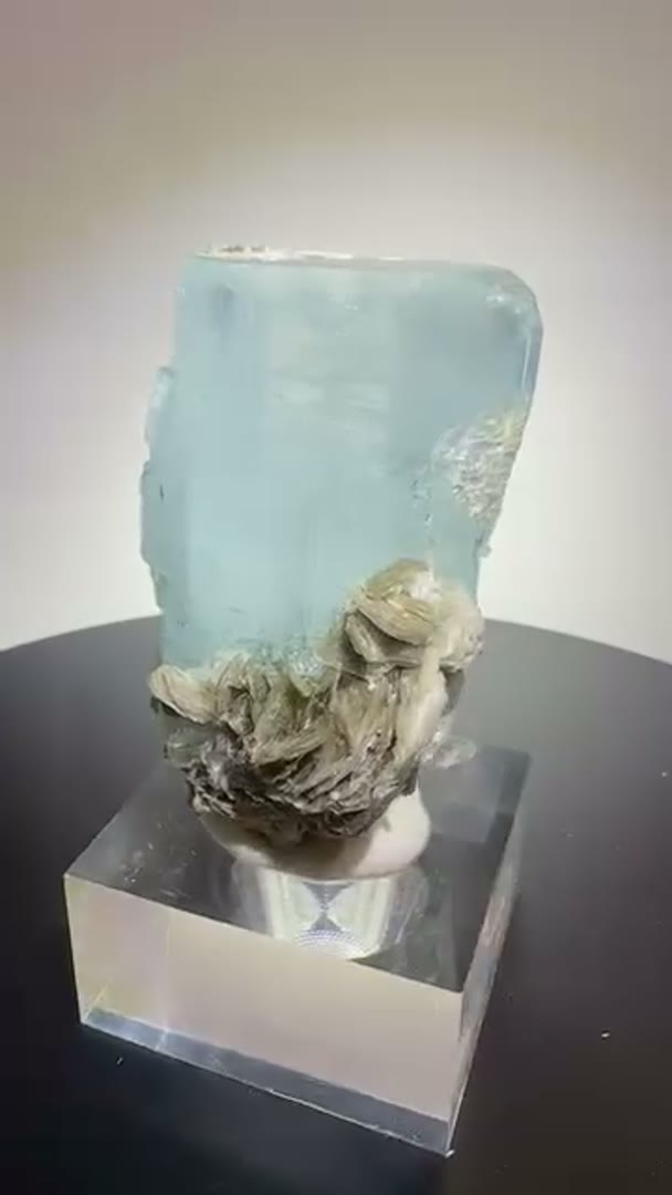 Aquamarine