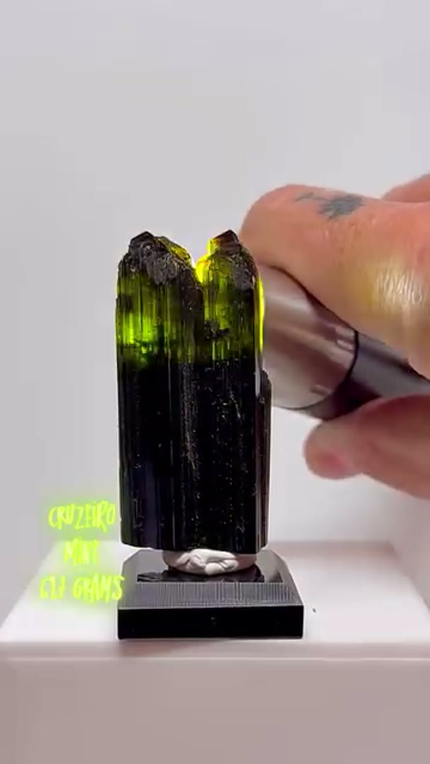 Green w yellow tips Cruzeiro Mine Tourmaline