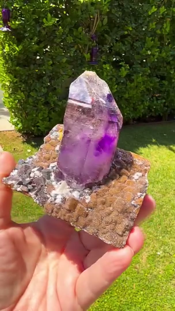 Buks Claim Amethyst  on shimmery matrix