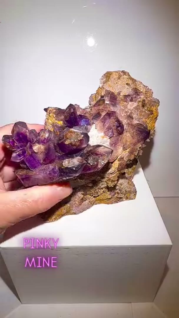 Pinky Mine on Matrix