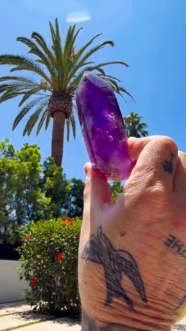 Buks Claim Amethyst