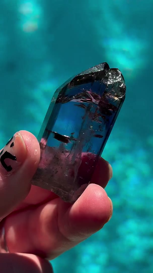Poolside with 42 grams of natural Tanzanite perfection