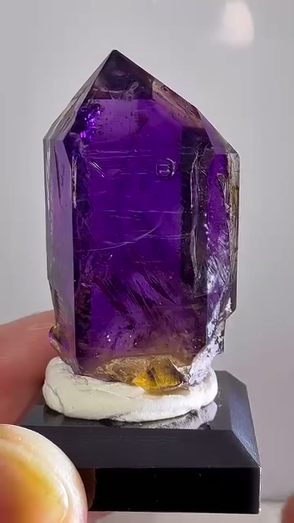 A stunner glassy gem w juicy enhydro  Buks Claim Amethyst