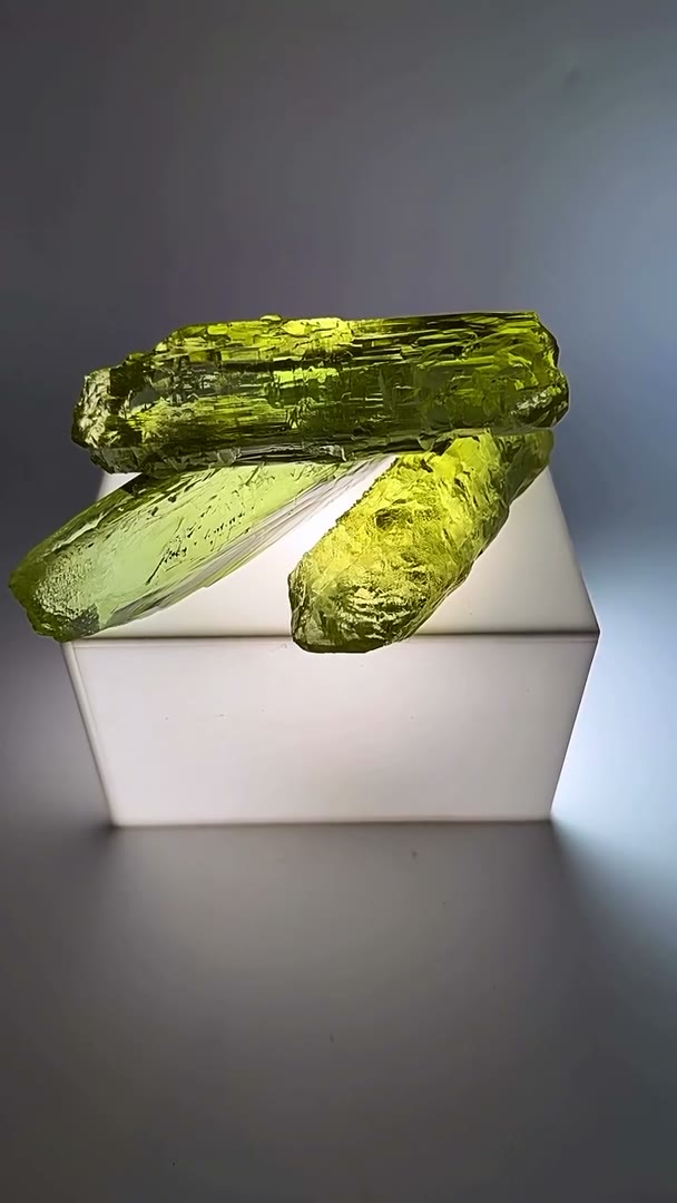 Three crystals. Endless glow