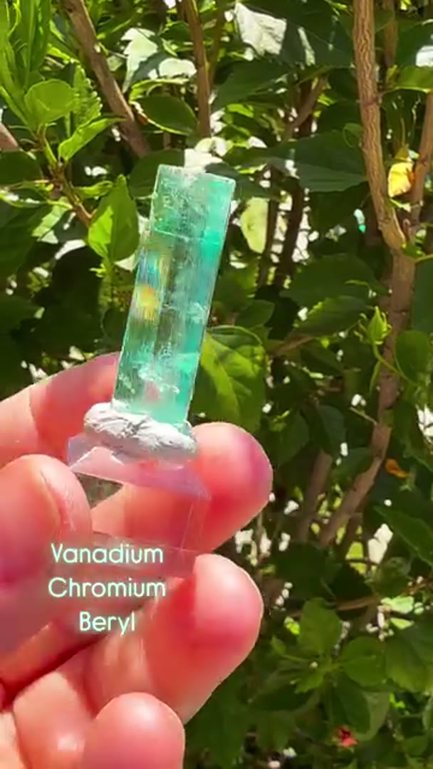 Vanadium Chromium Beryl