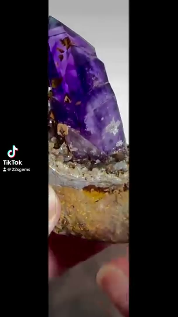 BUKS CLAIM Amethyst