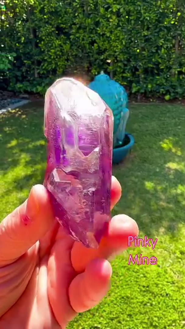 Another Beauty Pinky Mine w enhydro, comes w custom stand (available)