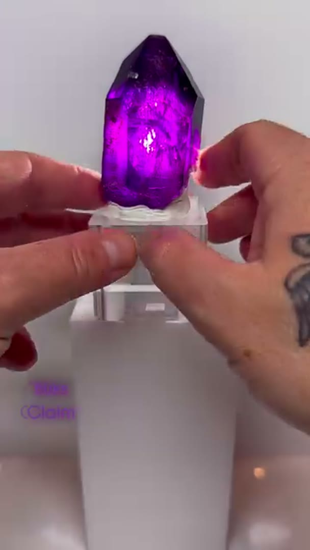 Buks Claim Amethyst