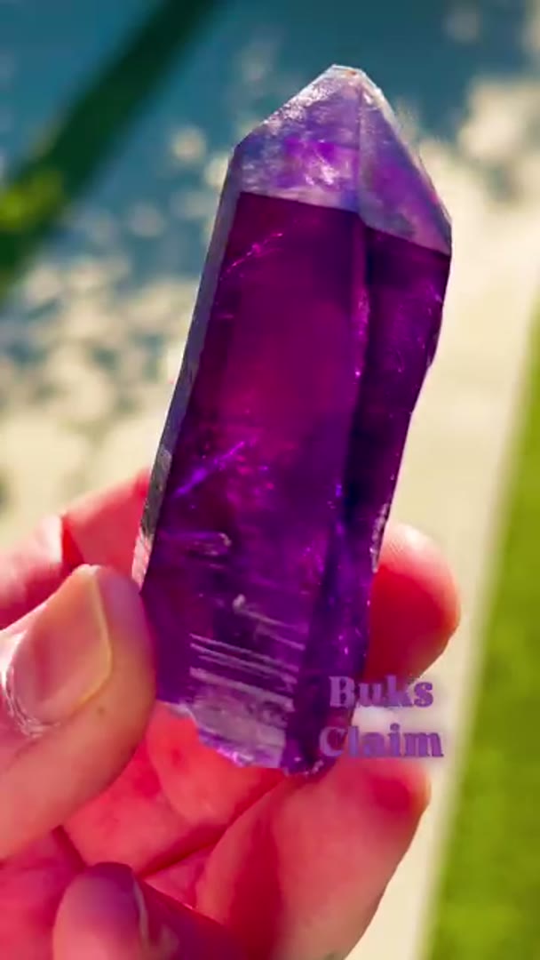 Buks Claim Amethyst