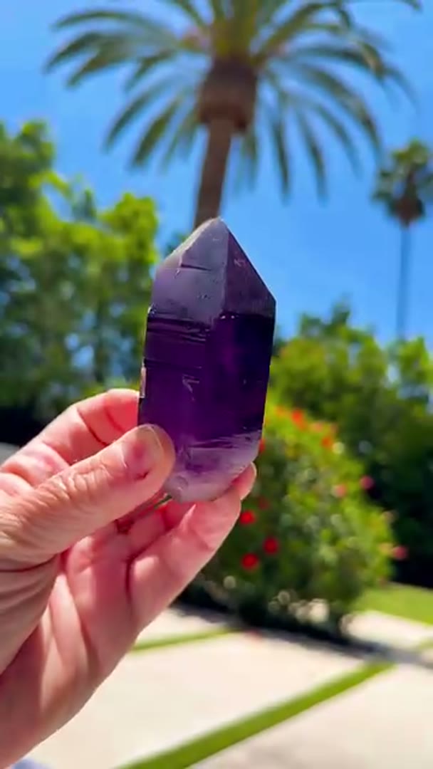 Buks Claim Amethyst