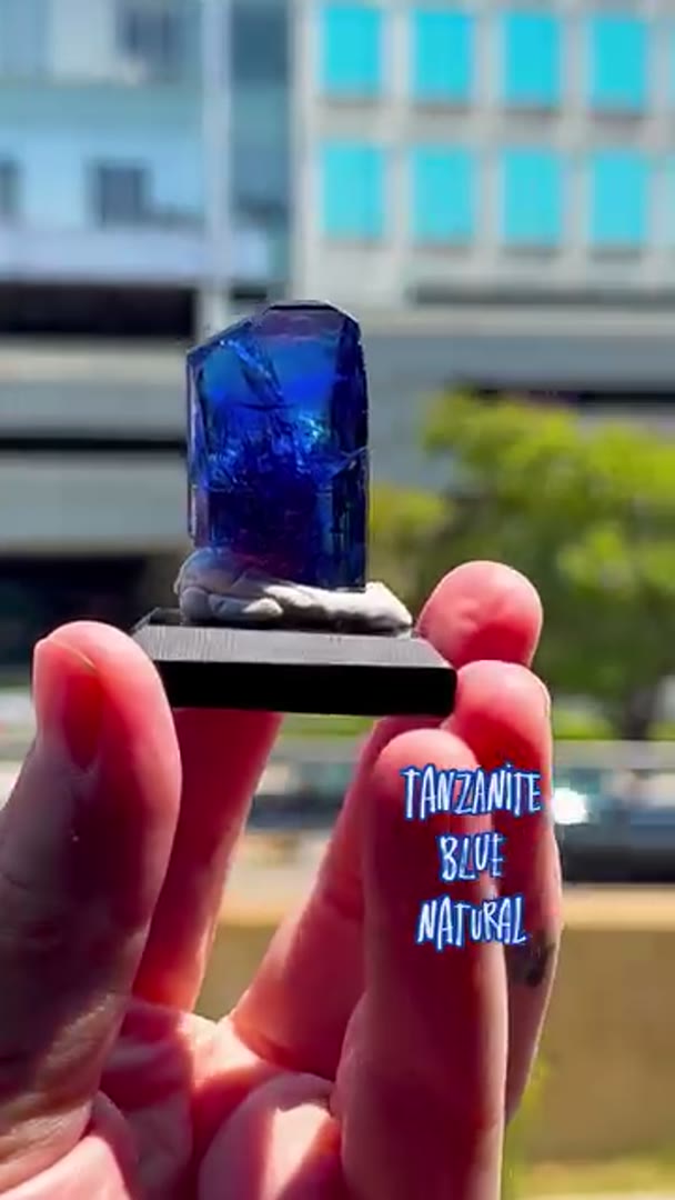 Tanzanite Blue Banger
