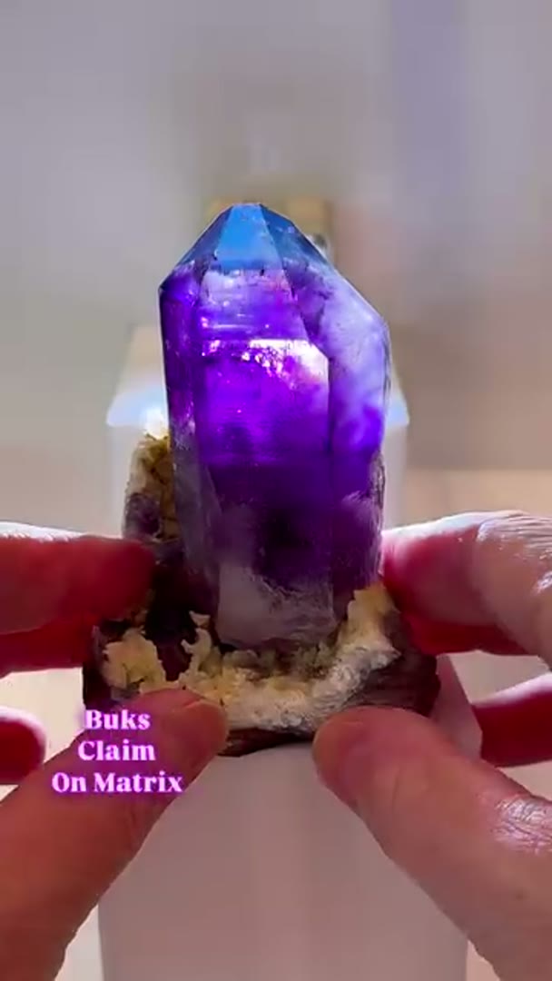 Buks Claim Amethyst on Matrix