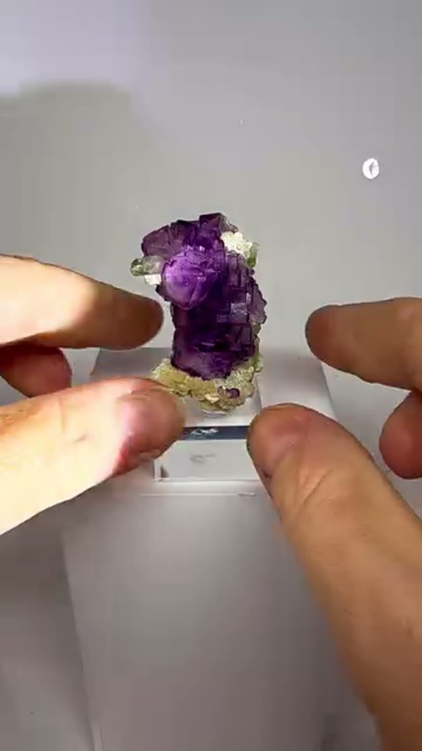Hunan Yaogangxian Purple Stepped Fluorite