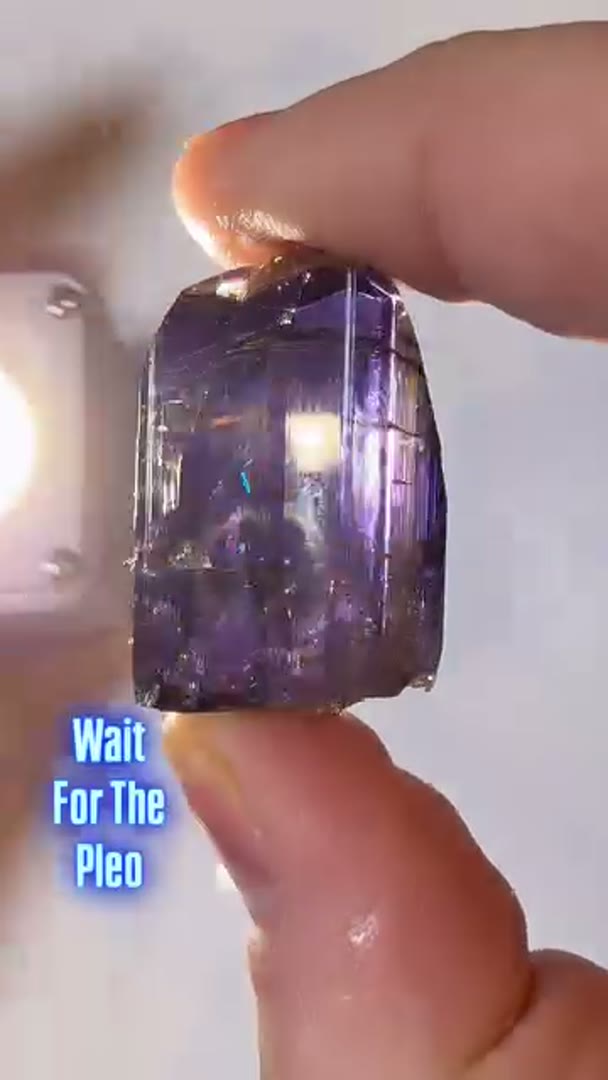 One of the most incredible Tanzanites acquired to date.  The Clarity,…