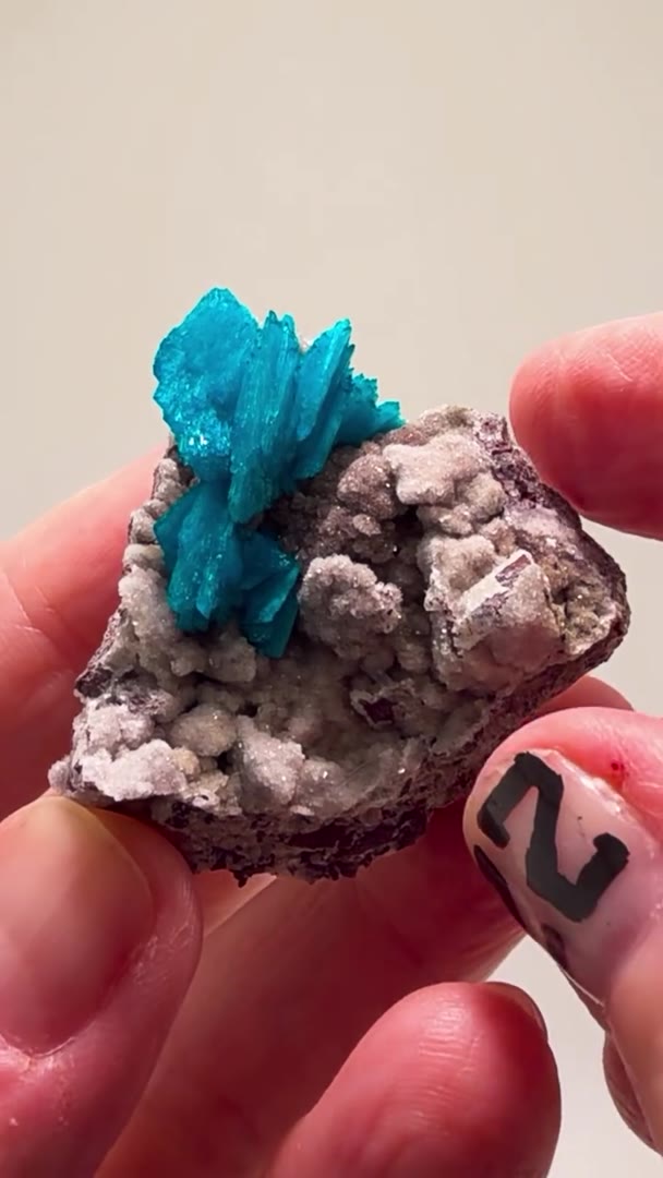CAVANSITE COLOR THAT DOESN’T EVEN LOOK REAL