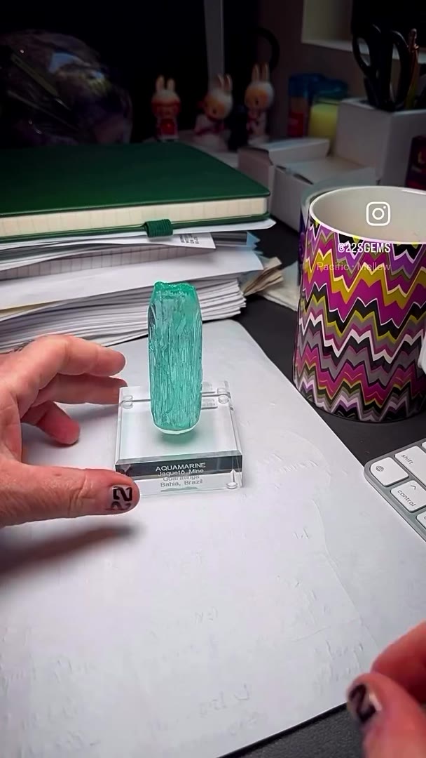 MORNING COFFEE WITH A BRAZILIAN AQUAMARINE MASTERPIECE!