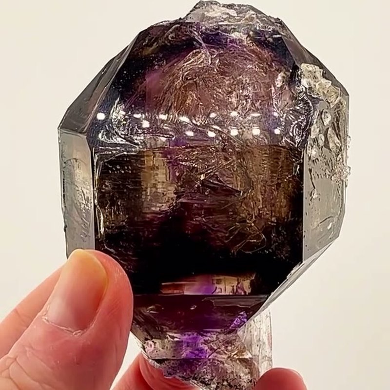 Streep Mine perfection in crystal form